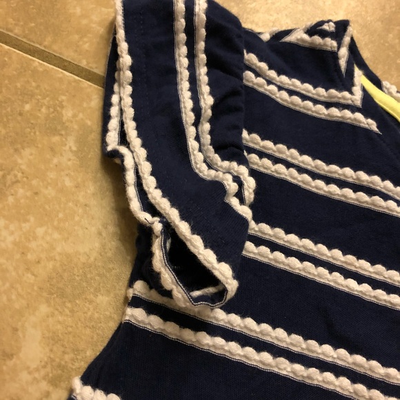 Cat and Jack Size 2T - Picture 2 of 4